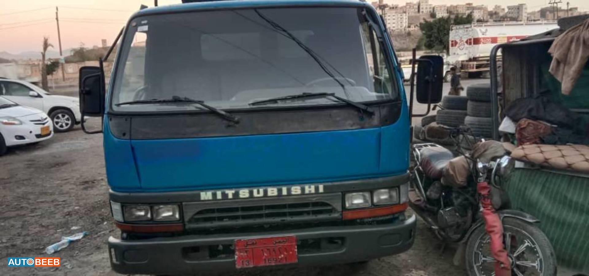 Tractor Unit Mitsubishi 2004