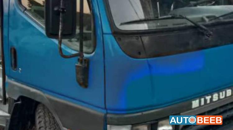 Tractor Unit Mitsubishi 2004