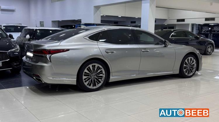 لكزس LS500 2019