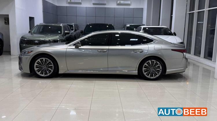 لكزس LS500 2019