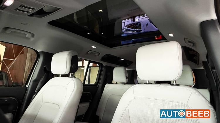 لاندروفر ديفندر 2025