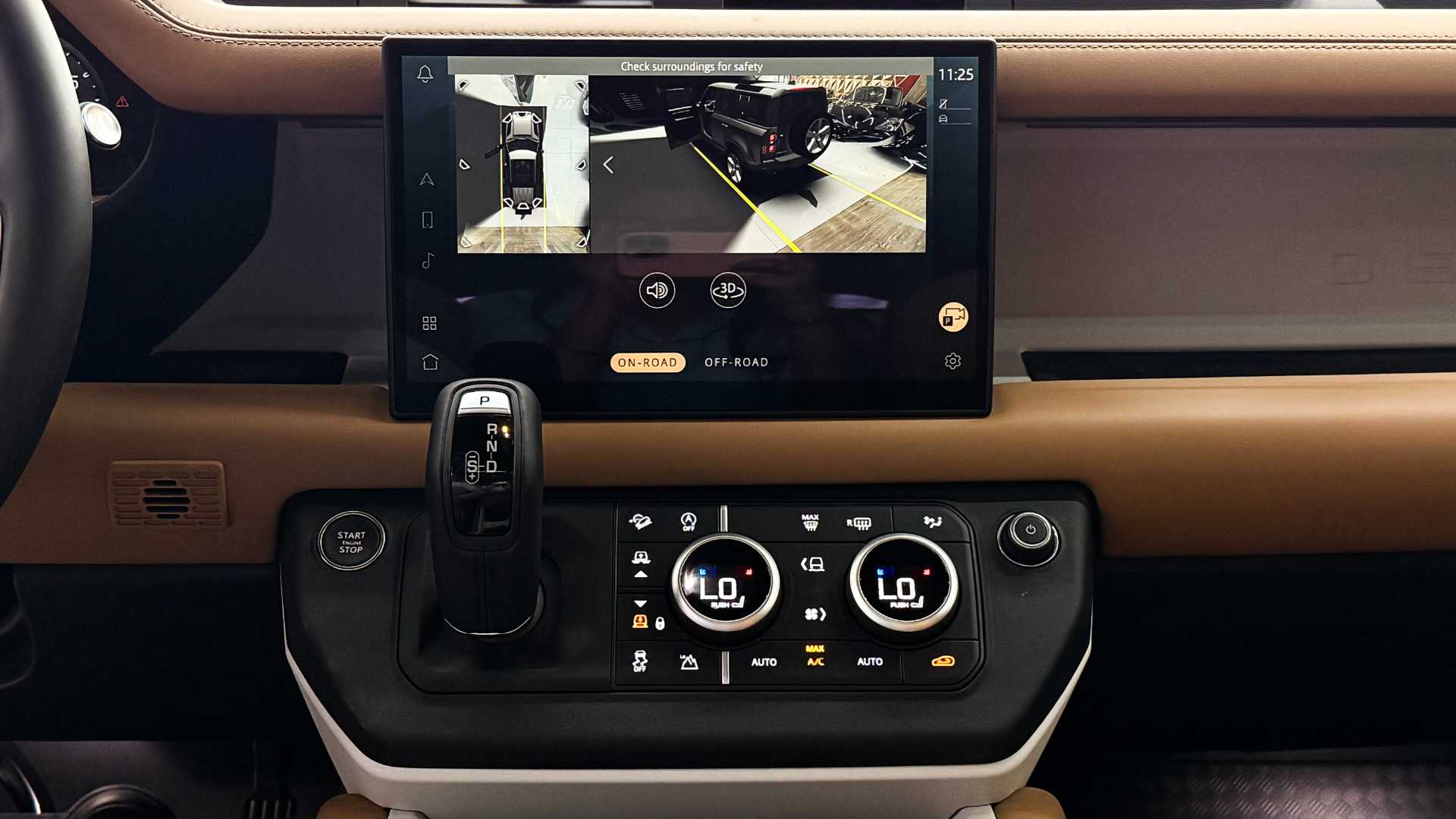 Land Rover Defender 2025