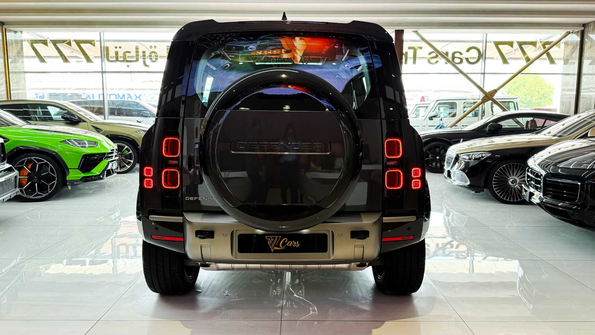 Land Rover Defender 2025