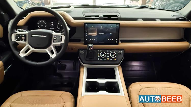 Land Rover Defender 2025