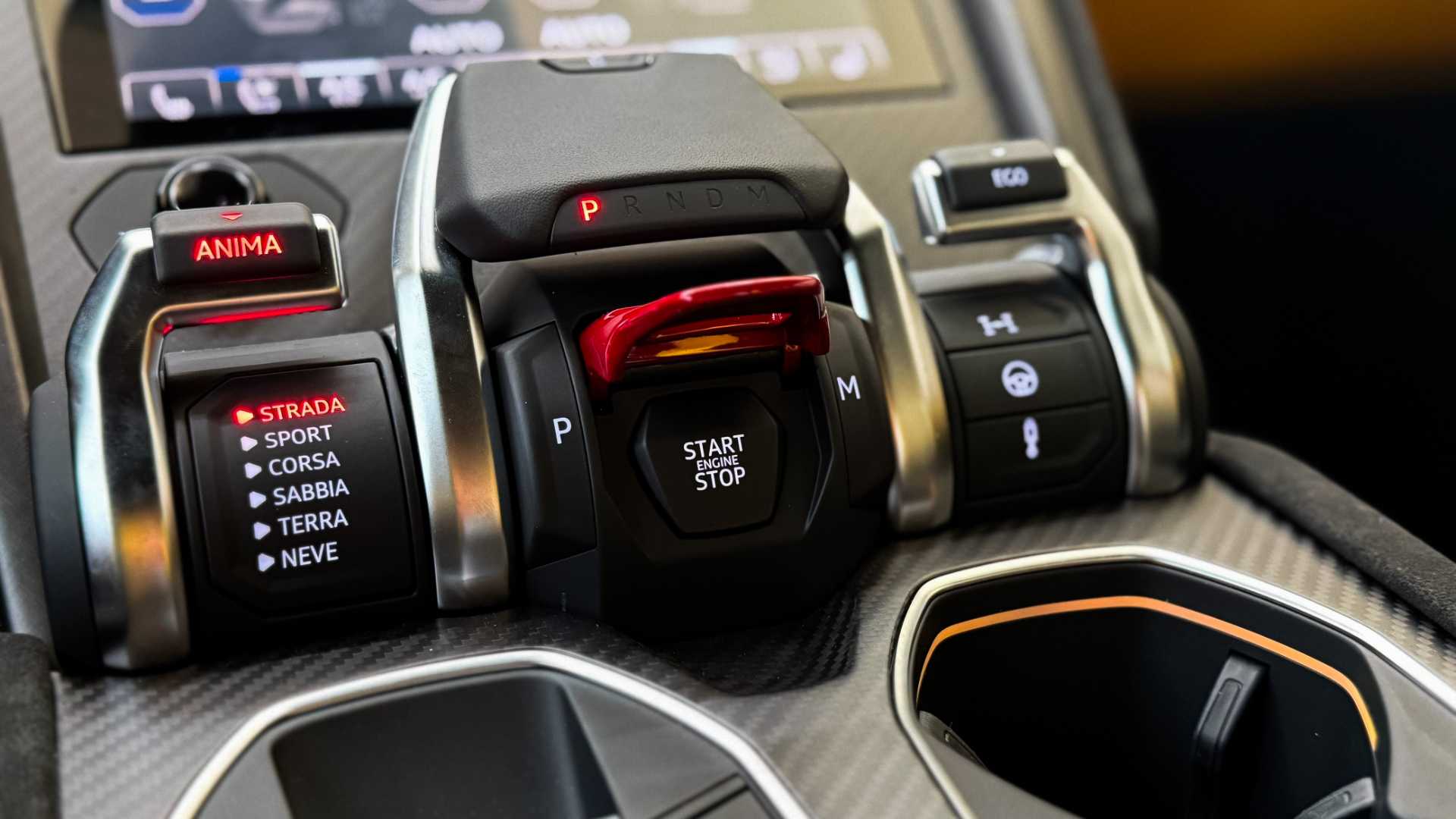 لامبورجيني اوروس 2024