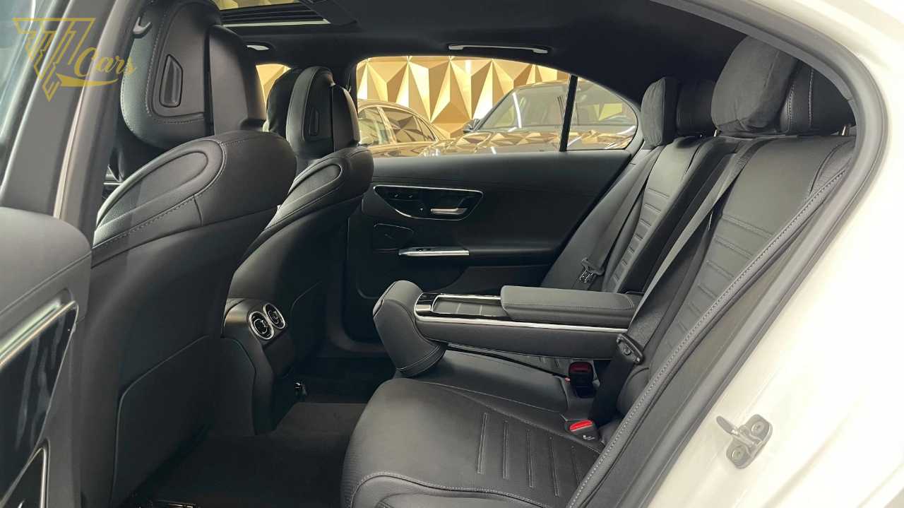 مرسيدس بنز C200 2025