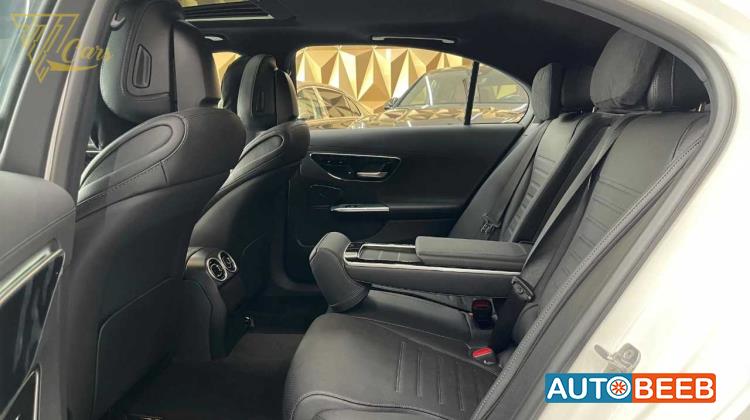 مرسيدس بنز C200 2025