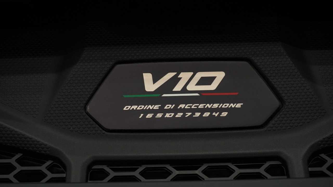 Lamborghini Huracan 2024