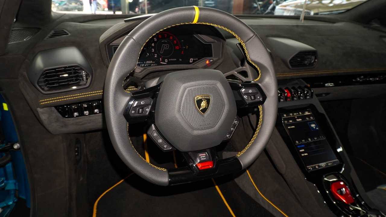 Lamborghini Huracan 2024