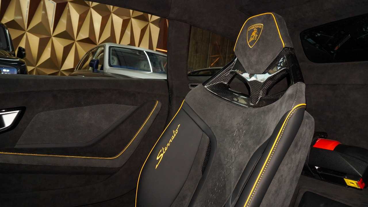 Lamborghini Huracan 2024