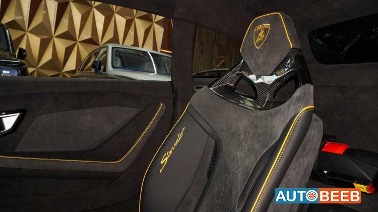 Lamborghini Huracan 2024