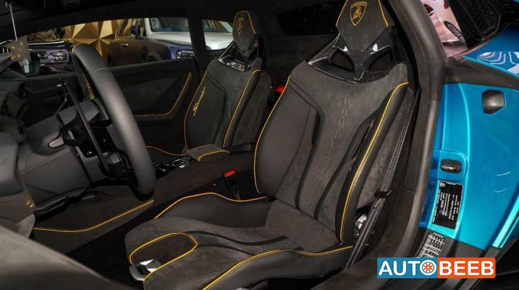 Lamborghini Huracan 2024