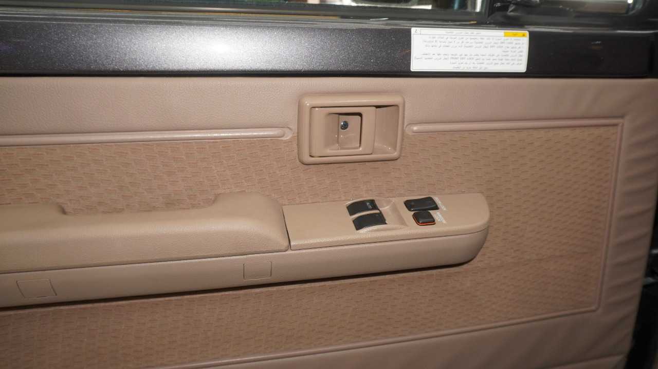 Toyota Land Cruiser 2023