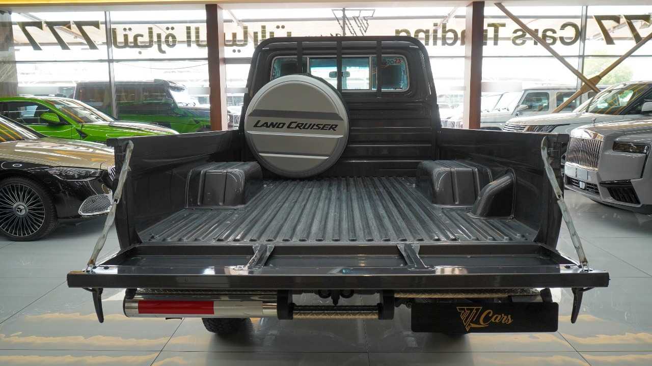 Toyota Land Cruiser 2023