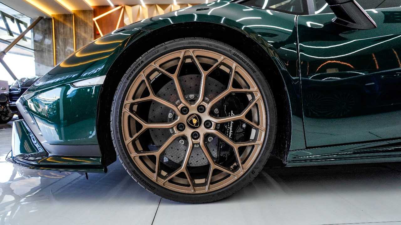 Lamborghini Huracan 2023