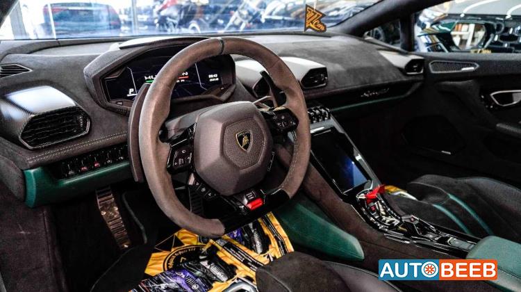 Lamborghini Huracan 2023