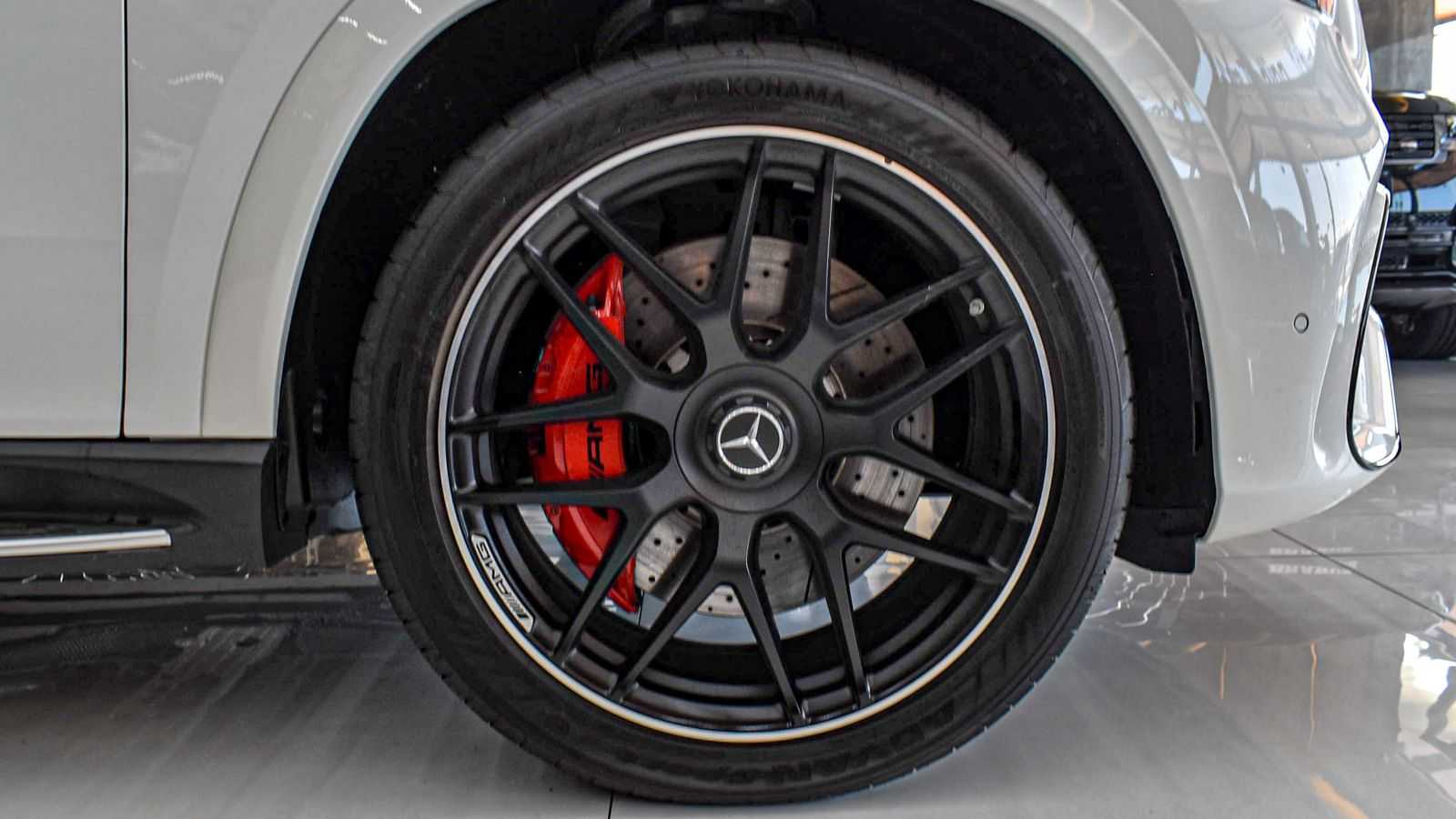 مرسيدس بنز GLC63 AMG 2024