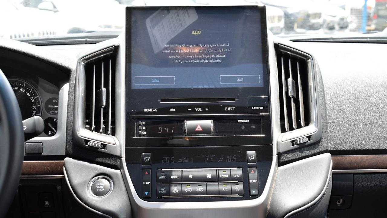 تويوتا لاندكروزر 2020