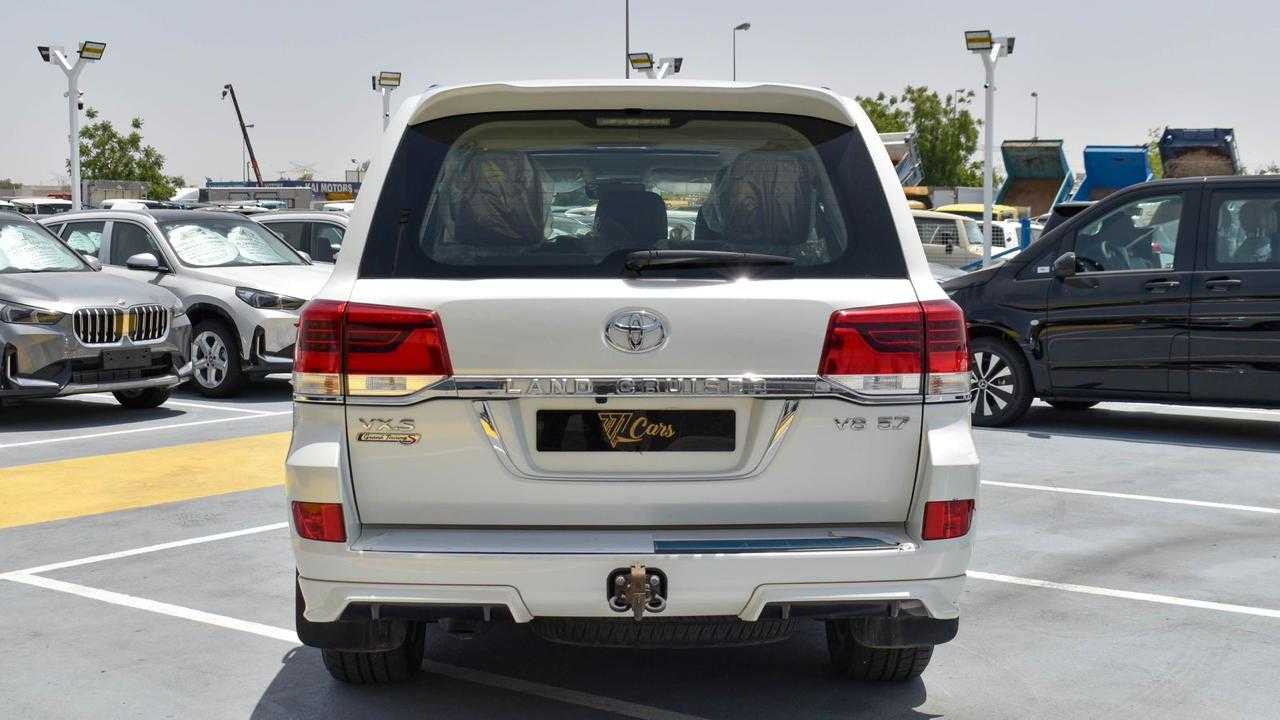 تويوتا لاندكروزر 2020