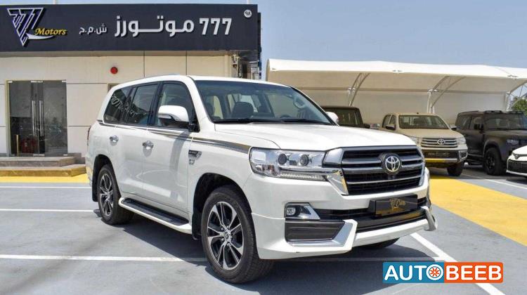 تويوتا لاندكروزر 2020