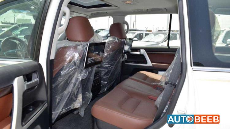 تويوتا لاندكروزر 2020