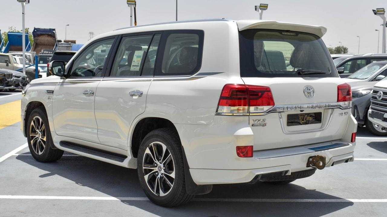 تويوتا لاندكروزر 2020