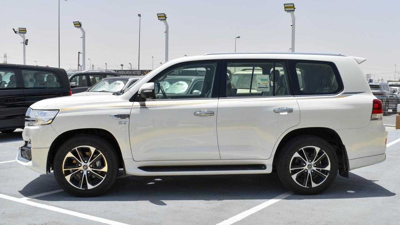 تويوتا لاندكروزر 2020