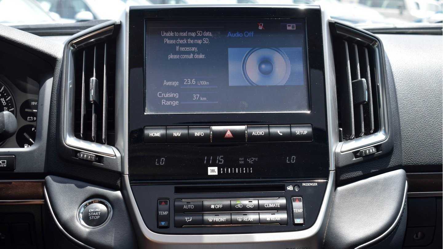 تويوتا لاندكروزر 2020