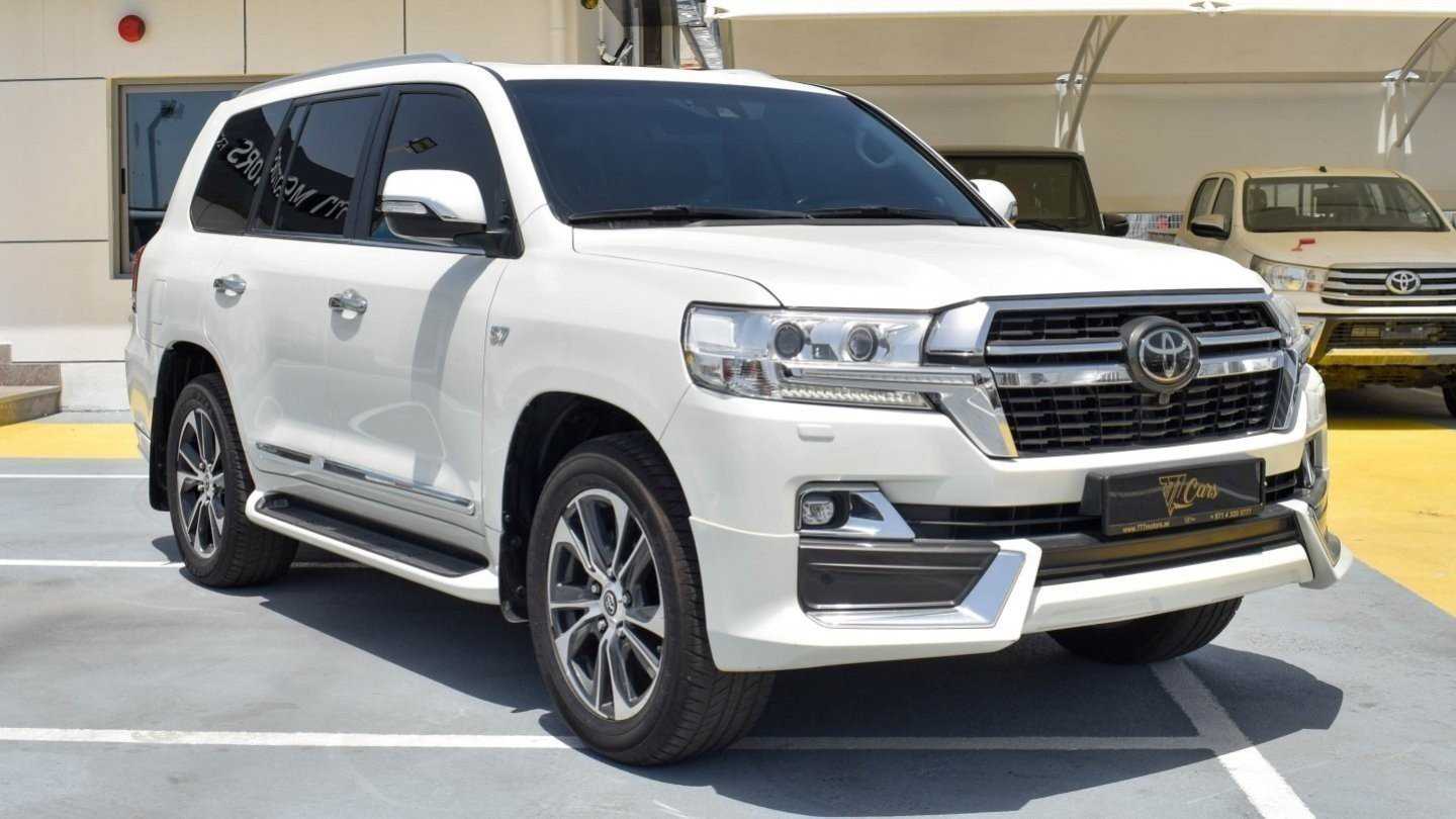 تويوتا لاندكروزر 2020
