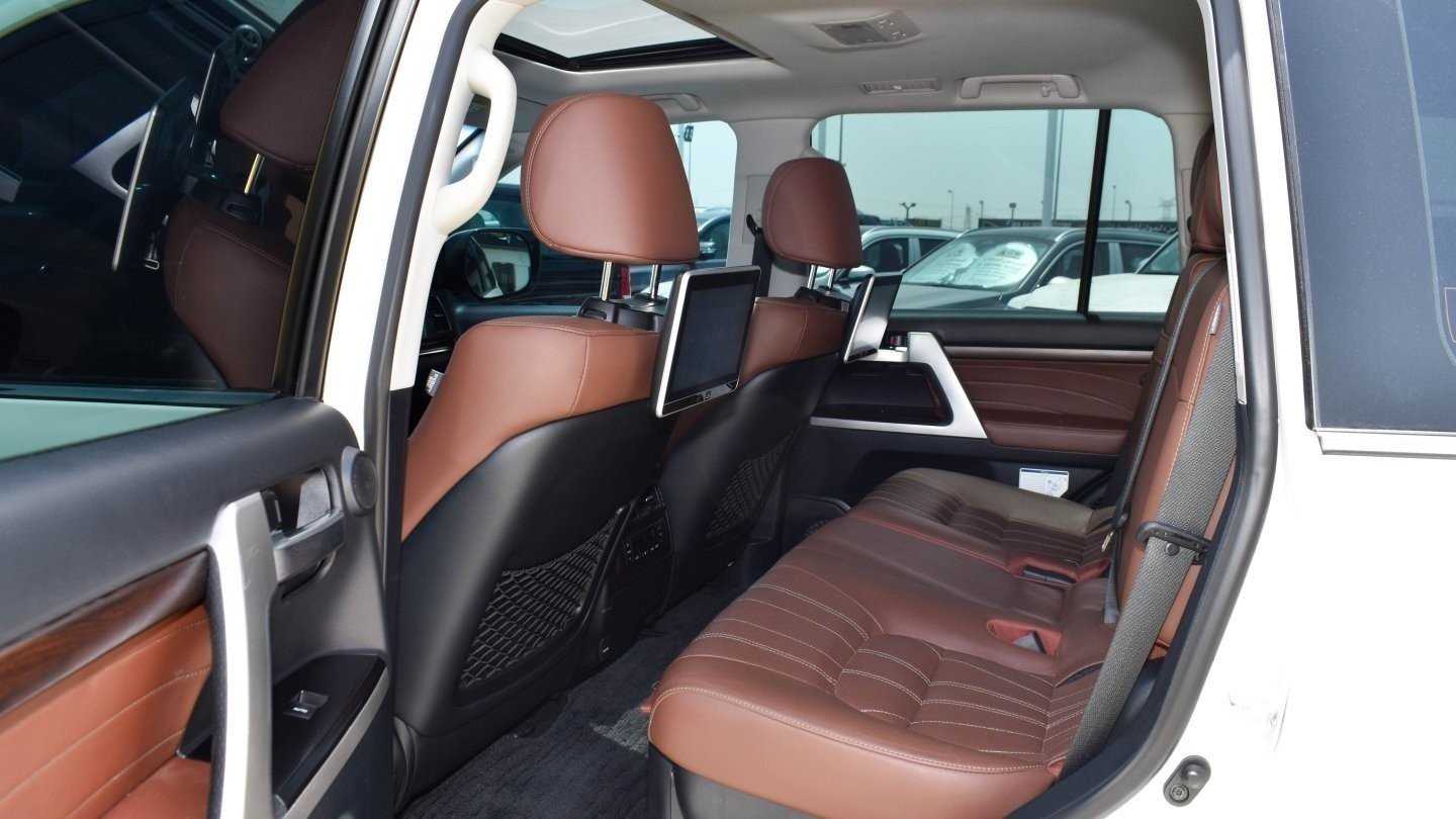 تويوتا لاندكروزر 2020