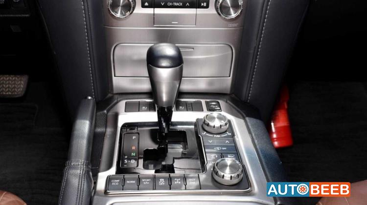 تويوتا لاندكروزر 2020