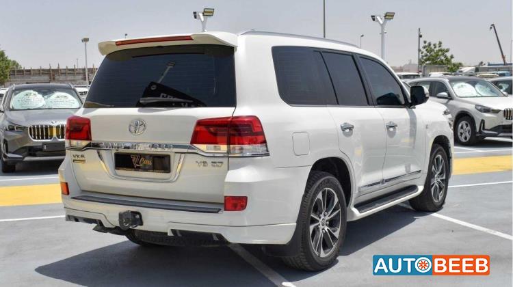 تويوتا لاندكروزر 2020