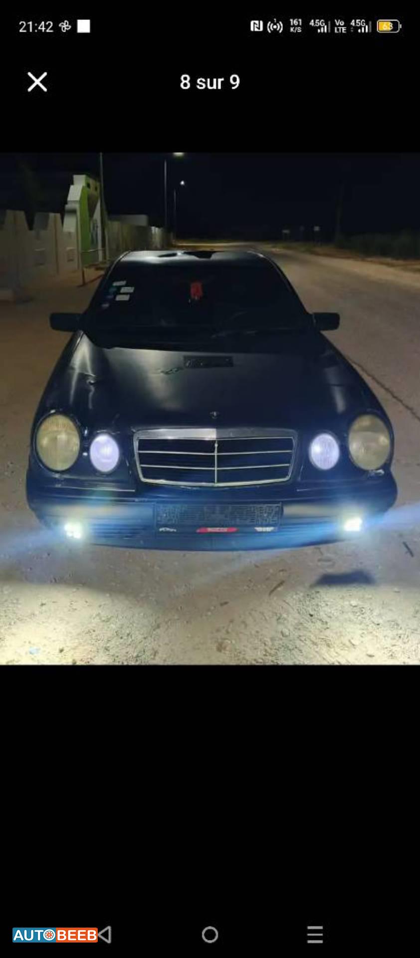 Mercedes Benz E220 1996