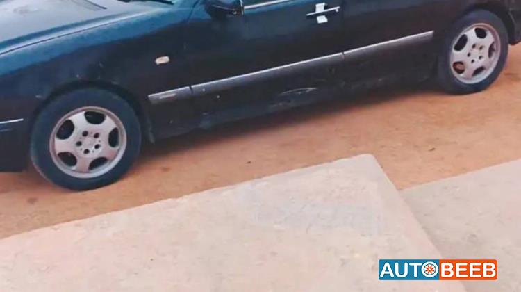 Mercedes Benz E220 1996