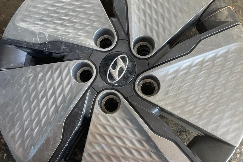 Wheel and Rims Wheel Covers  Hyundai Ioniq