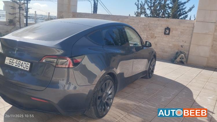 Tesla Y 2022