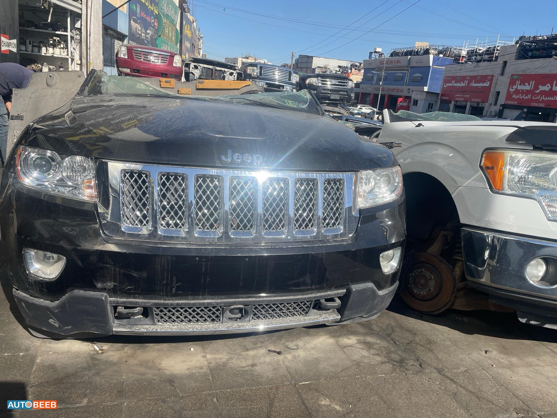 واجهة امامية جيب شروكي متوفر جميع قطعها 2013