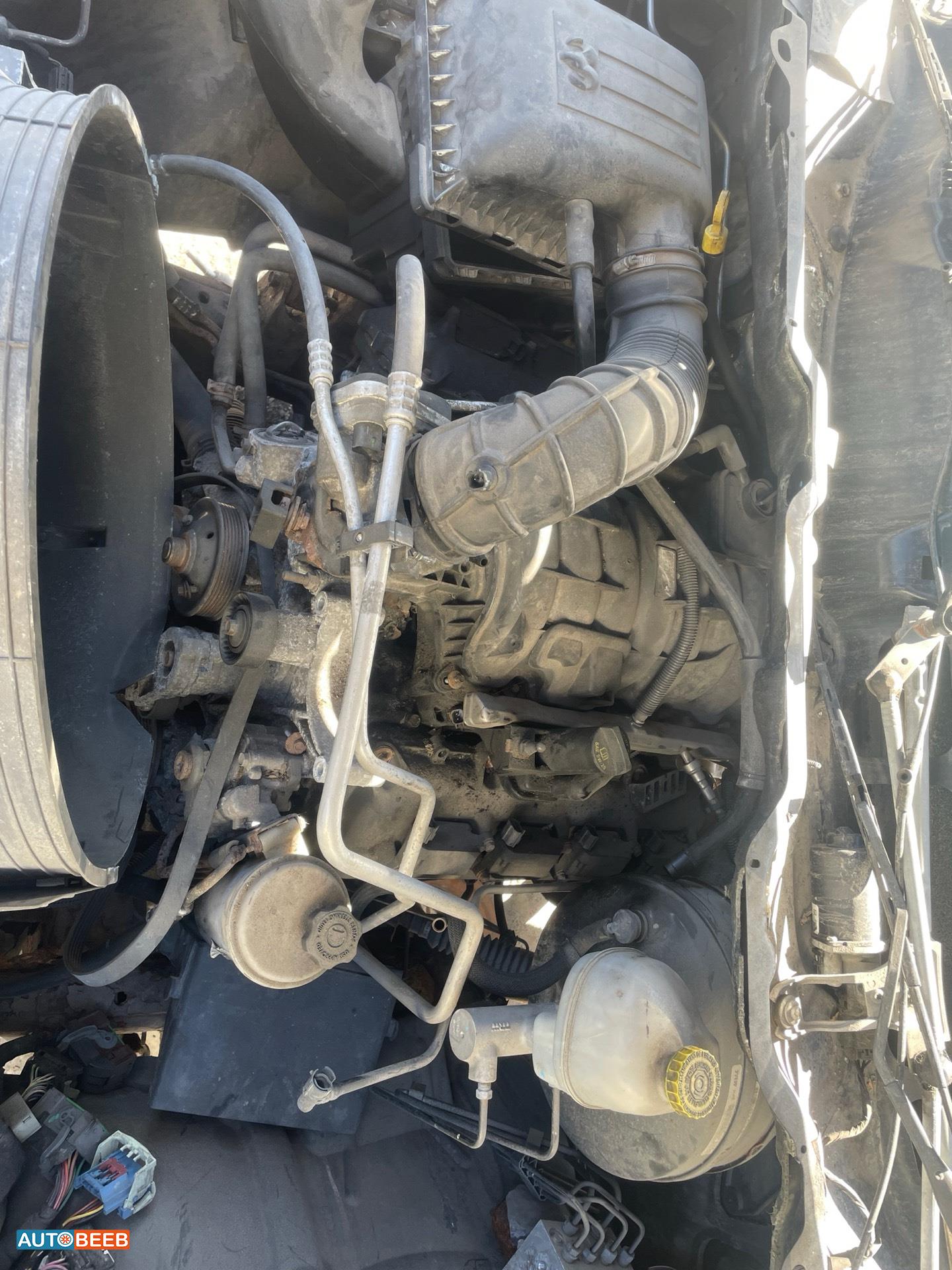 محرك دودج رام 5000700 2012