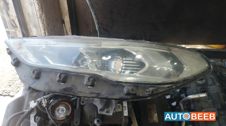 Lights Front light Ford Fusion