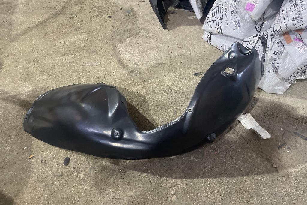 Body  RR BUMPER Dodge RAM