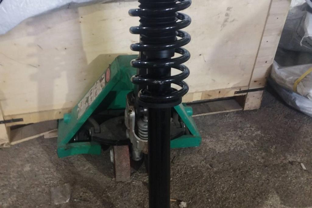  Shock Absorber Jeep Grand Cherokee