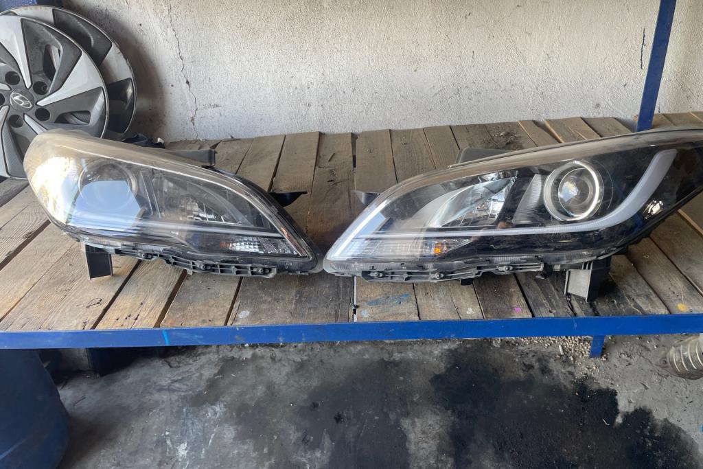 Lights Front light Hyundai Sonata