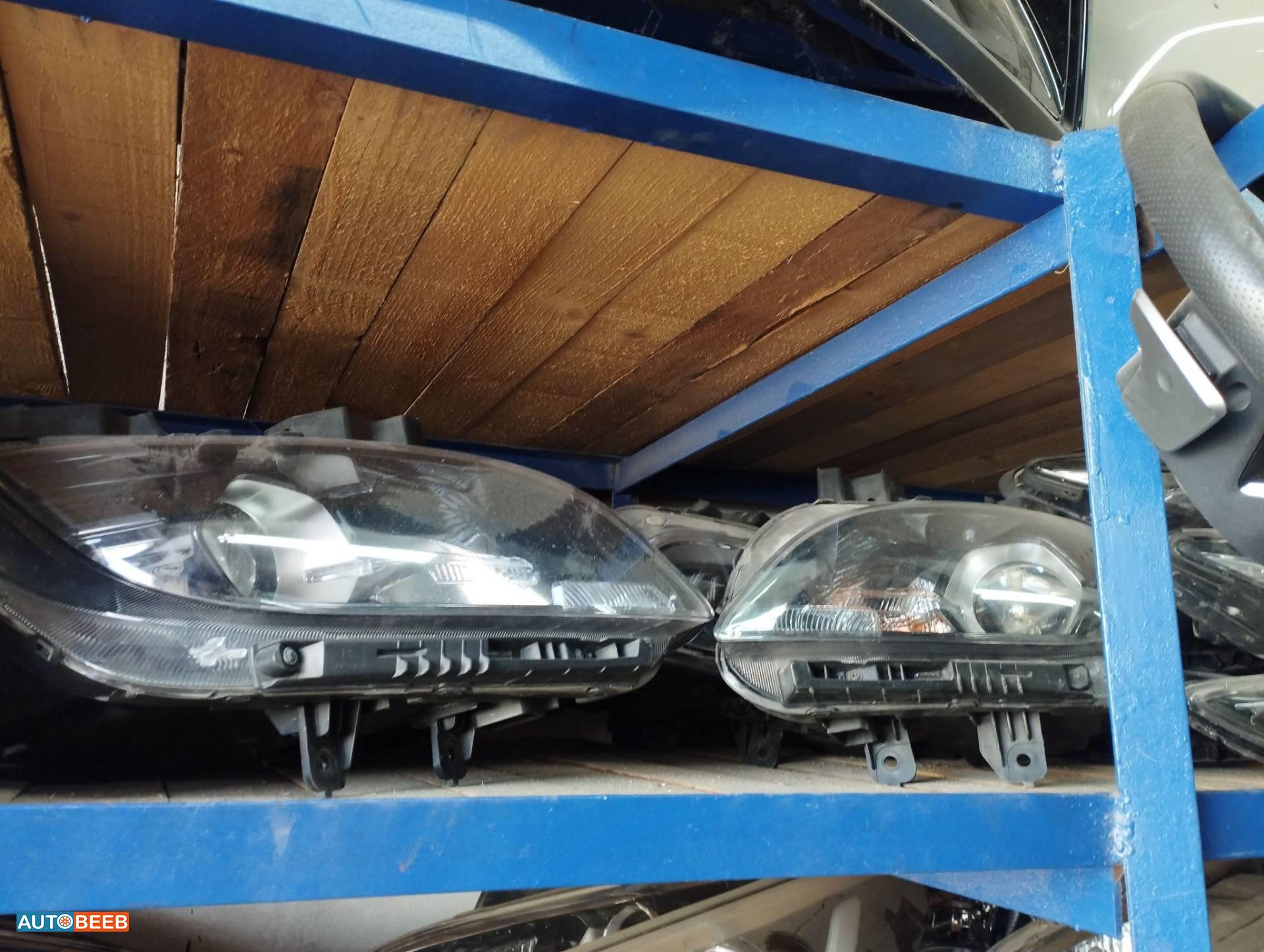 اضويه اماميه يمين وشمال هونداي كونا 2022 2023