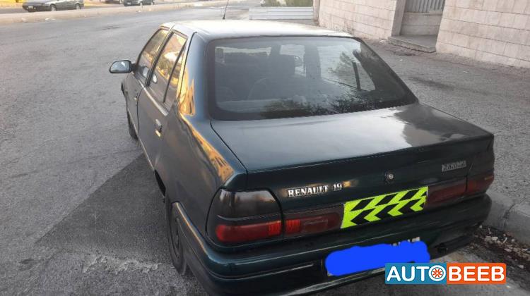 Renault  1999