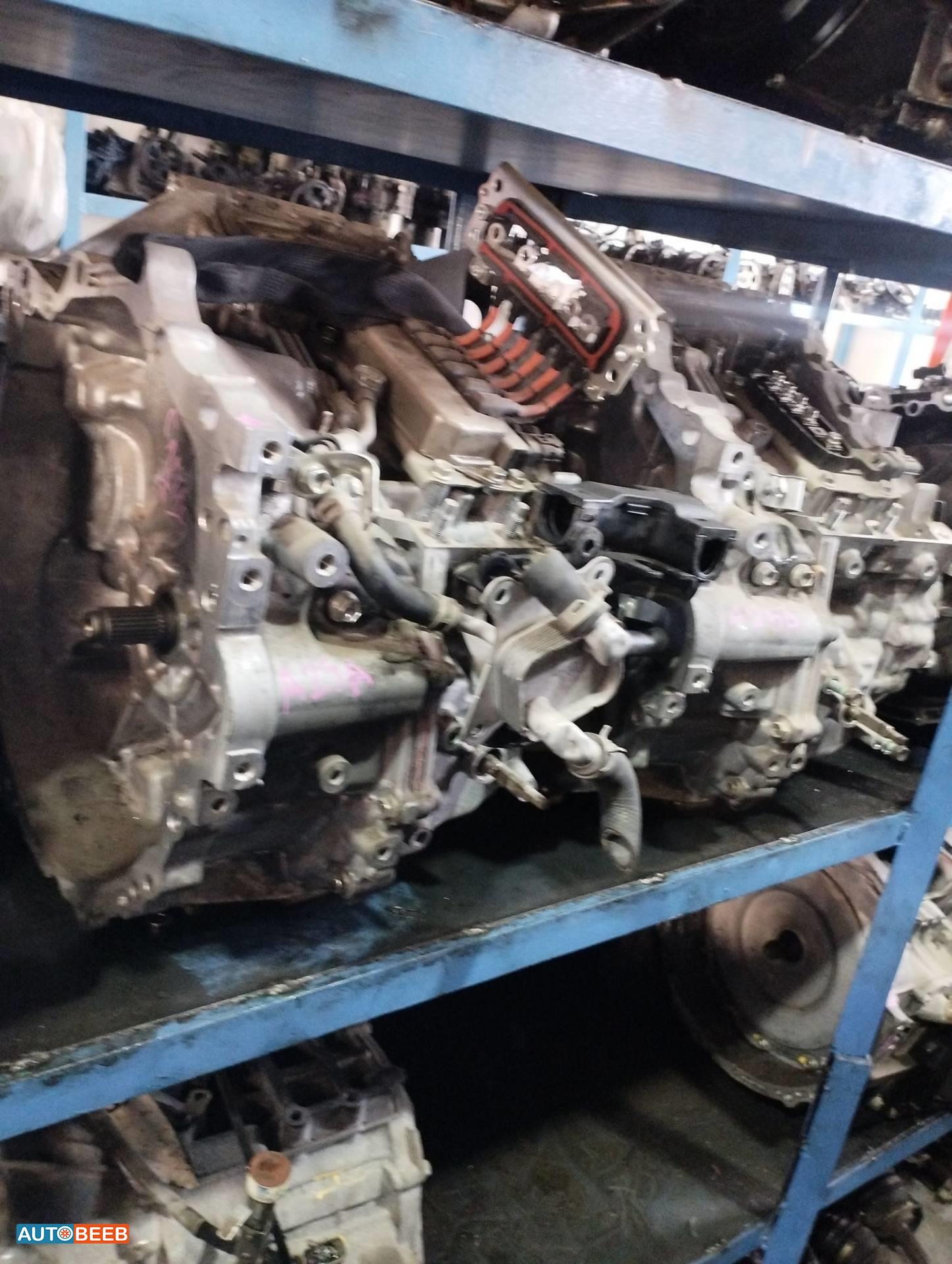 جيير تويوتا كامري هايبرد 2018 2019 2020 2021 2022