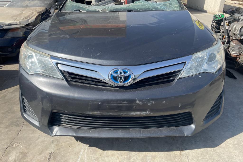 واجهة امامية تويوتا كامري هايبرد 2012 2013 2014