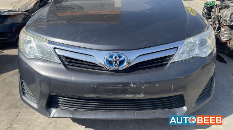 واجهة امامية تويوتا كامري هايبرد 2012 2013 2014