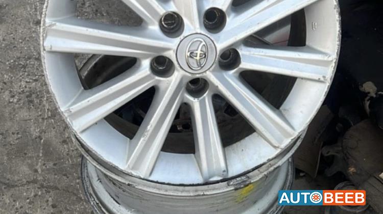 جنطات تويوتا كامري 2009 2010 2011 2012