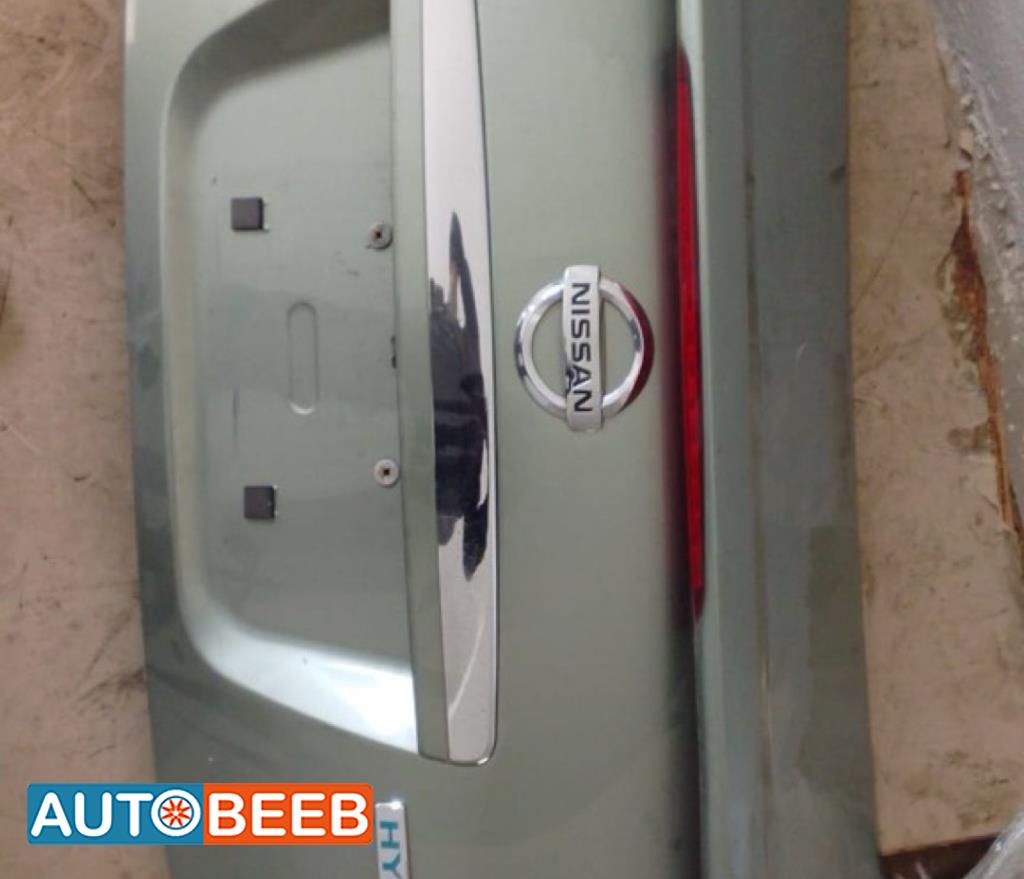 Body  Trunk Nissan Altima