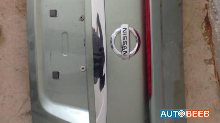 Body  Trunk Nissan Altima